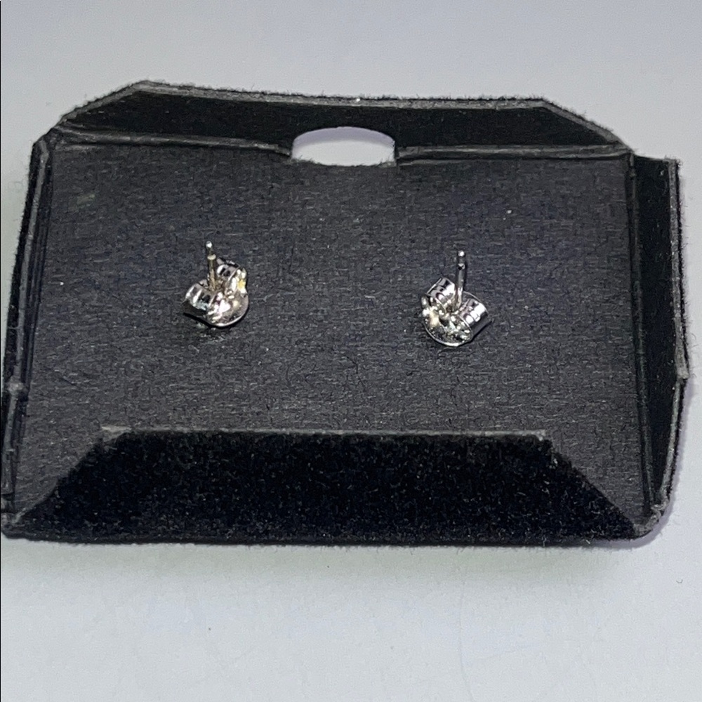 R.H. Macy & Co. Bridge Diamond 1/10 CTW Sterling Silver Stud Earrings NWT - Picture 7 of 8